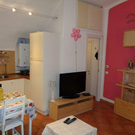 Isolabona Apartment Medieval Village מראה חיצוני תמונה
