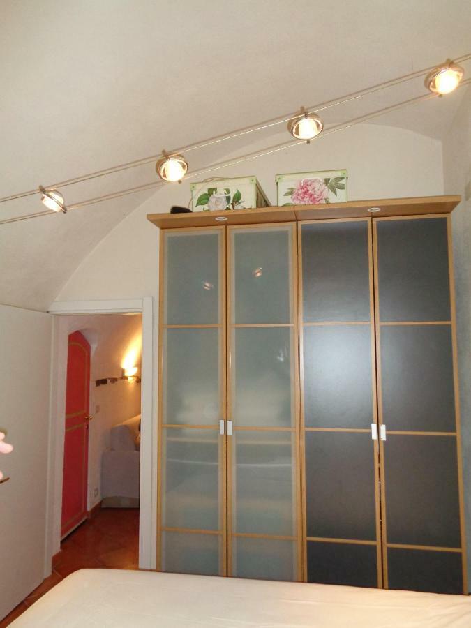 Isolabona Apartment Medieval Village מראה חיצוני תמונה