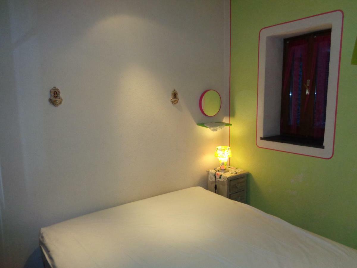 Isolabona Apartment Medieval Village מראה חיצוני תמונה